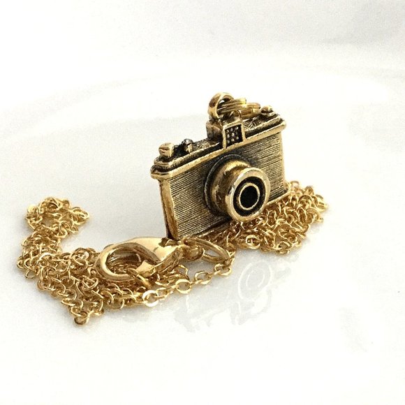 Miniature Camera Old Fashioned Old School Film Camera Photography Charm Necklace - Picture 1 of 10